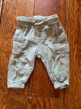 H&M Light Sage Green Muslin Jogger Pants